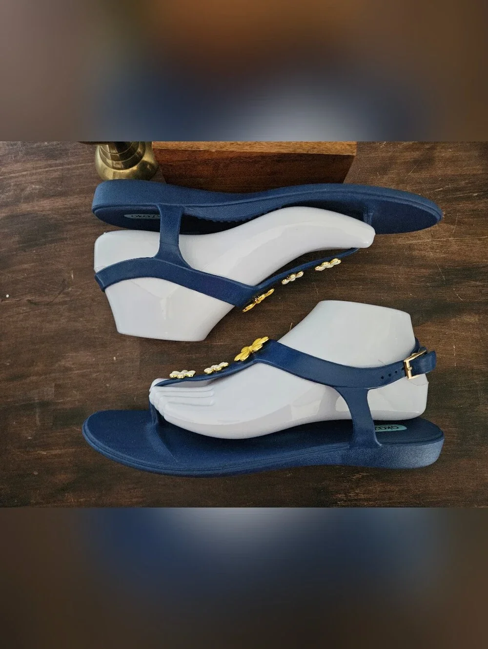 OKA-B Neptune Slingback Jelly Thong Sandals Navy With Flower Charms Size 9